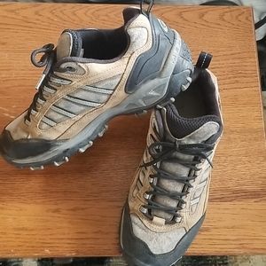 Merrel hiking shoesl